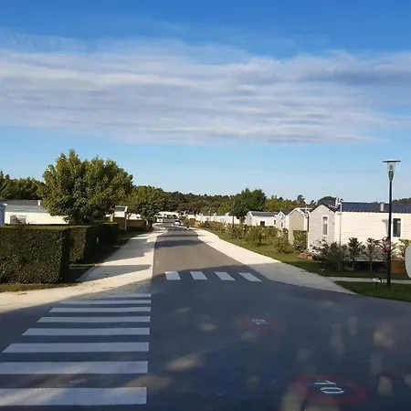 Mobil 45 M2 Très Luxueux 3 Ch Et 2 Sdb - 4 étoiles Les Charmettes 499 Proche Fun Zone- Appartement