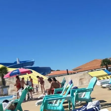 Mobil 45 M2 Très Luxueux 3 Ch Et 2 Sdb - 4 étoiles Les Charmettes 499 Proche Fun Zone- *